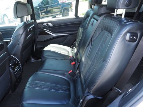 Used 2026 BMW X7 xDrive40i AWD/4WD image 16