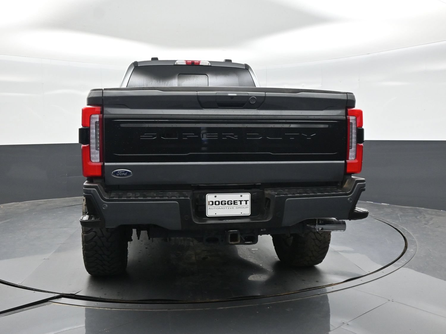 Used 2025 Ford F250 Platinum AWD/4WD image 8