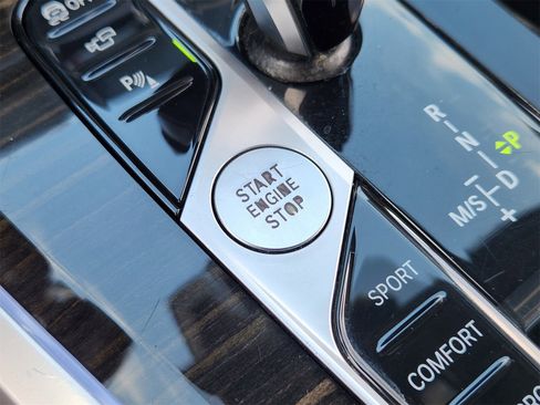 Used 2023 BMW X5 sDrive40i image 23