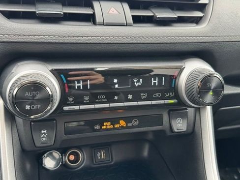 Certified 2025 Toyota RAV4 XLE AWD/4WD image 12