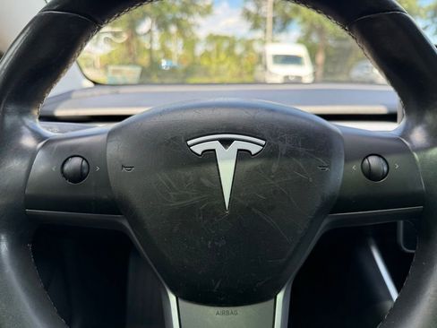 Used 2018 Tesla Model 3 Long Range RWD image 23