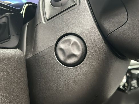 Used 2024 Chevrolet Silverado 1500 High Country w/ High Country Premium Package image 31