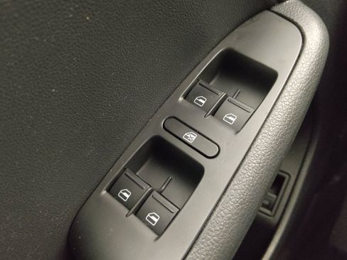 Used 2014 Volkswagen Jetta S FWD image 27