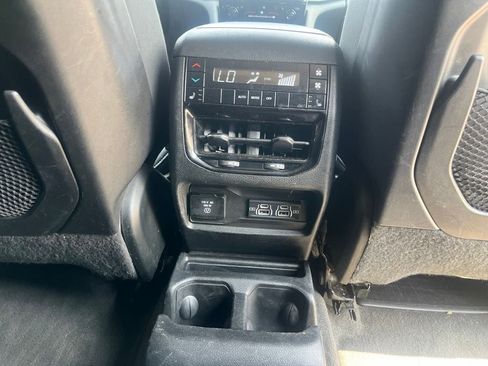 Used 2021 Jeep Grand Cherokee L Limited AWD/4WD image 20
