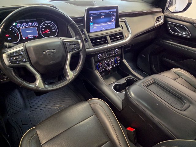 Used 2021 Chevrolet Suburban Premier w/ Premium Package RWD image 15