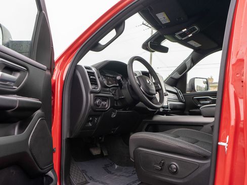 Used 2025 RAM 1500 Big Horn AWD/4WD image 13
