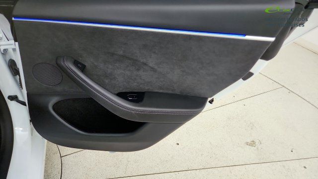 Used 2025 Tesla Model 3 Performance AWD/4WD image 40
