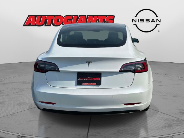 Used 2018 Tesla Model 3 Long Range RWD image 4