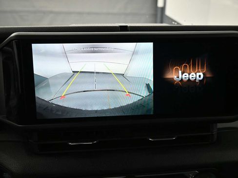 Used 2024 Jeep Wrangler Sport AWD/4WD image 8