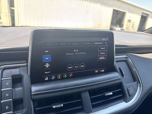 Used 2021 Chevrolet Tahoe Premier w/ Premium Package AWD/4WD image 21