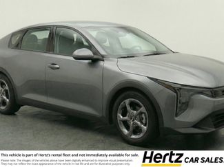 Used 2025 Kia K4 LXS video 1