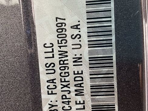 Used 2024 Jeep Wrangler Rubicon w/ Safety Group image 38