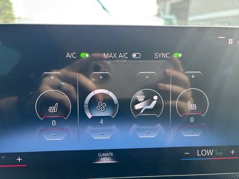 Used 2024 BMW M240i xDrive Coupe AWD/4WD image 19