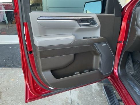 Used 2023 Chevrolet Silverado 1500 LTZ image 18