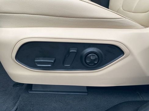 New 2025 Jeep Grand Cherokee L Limited image 13