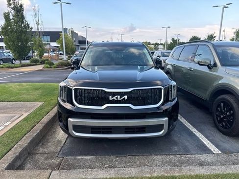 Certified 2024 Kia Telluride EX w/ EX Captain's Chair Package AWD/4WD image 7