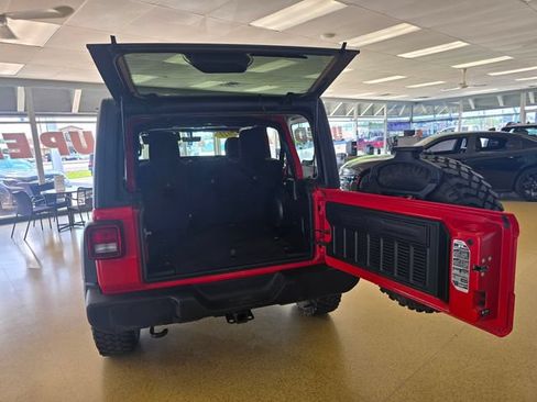 Used 2021 Jeep Wrangler Unlimited Sport AWD/4WD image 13