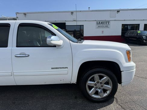 Used 2013 GMC Sierra 1500 SLT w/ SLT Convenience Package AWD/4WD image 15