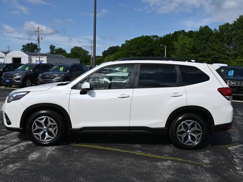 Used 2023 Subaru Forester Premium AWD/4WD image 4