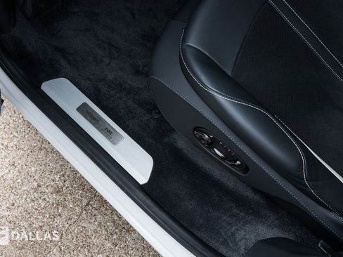 Used 2025 Aston Martin DBX 707 image 21