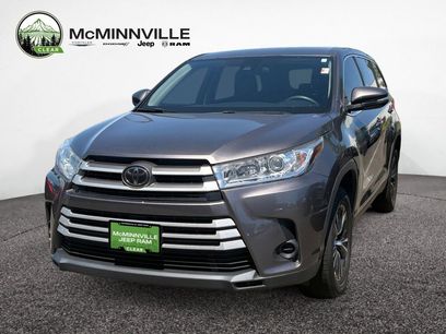 Used 2019 Toyota Highlander LE