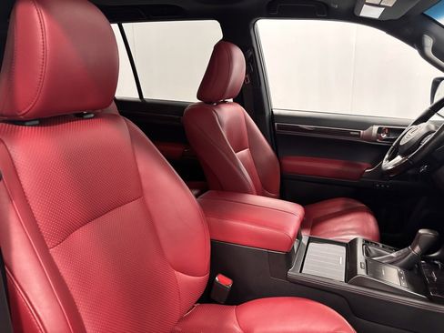 Used 2023 Lexus GX 460 Luxury image 18