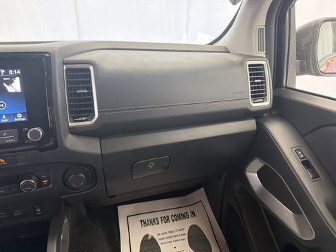 Used 2022 Nissan Frontier SV RWD image 13