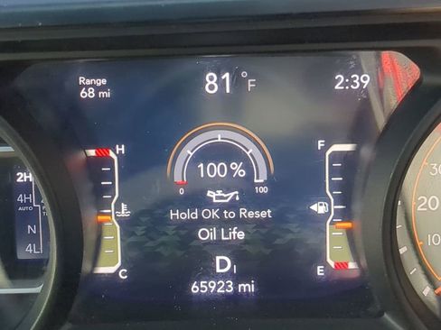 Used 2024 Jeep Wrangler Unlimited Rubicon image 34