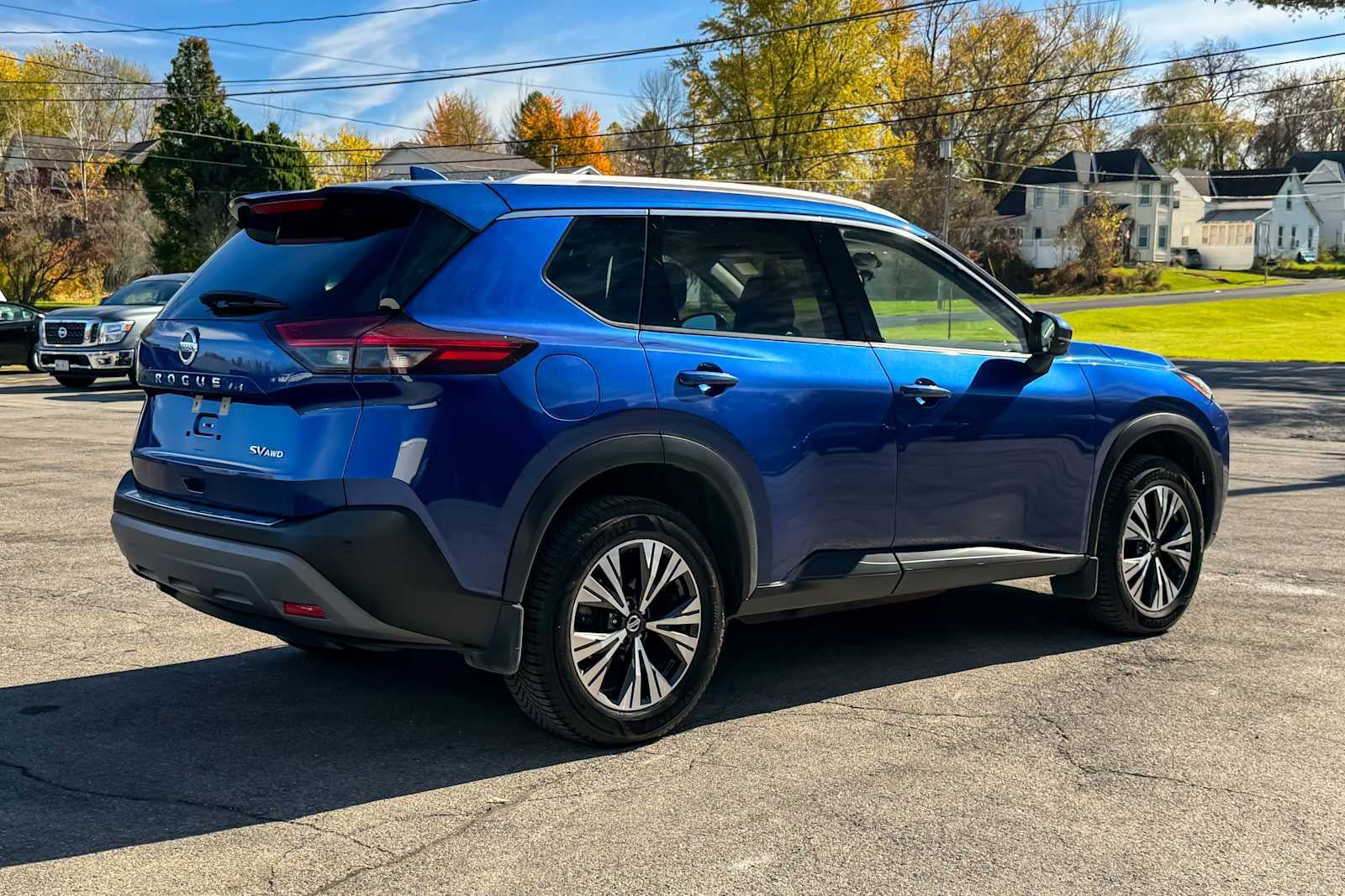 Certified 2021 Nissan Rogue SV w/ Premium Package AWD/4WD image 3