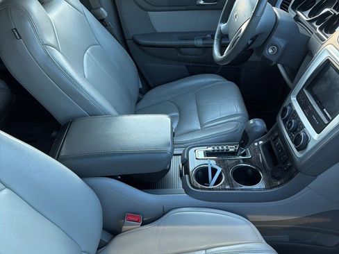 Used 2013 GMC Acadia SLT image 12