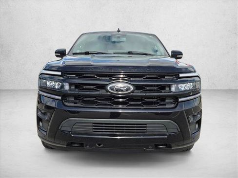 Used 2024 Ford Expedition Max Limited AWD/4WD image 2