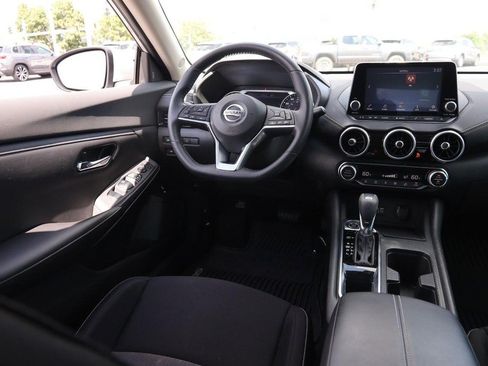 Used 2020 Nissan Sentra SV FWD image 22