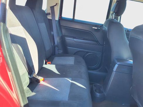 Used 2017 Jeep Patriot Latitude image 14