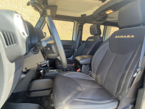 Used 2014 Jeep Wrangler Unlimited Sahara w/ Max Tow Package image 18
