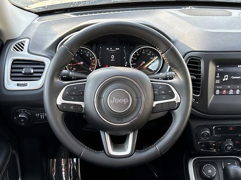 Used 2020 Jeep Compass Latitude AWD/4WD image 20