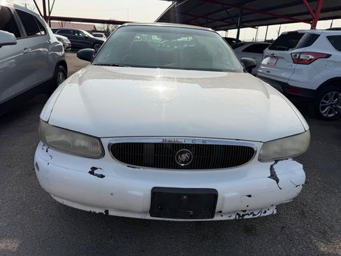 Used 2004 Buick Century Custom image 4
