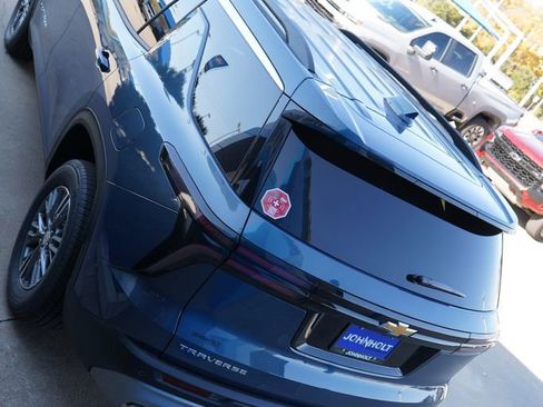 New 2026 Chevrolet Traverse LT w/ LPO, Floor Liner Package image 11