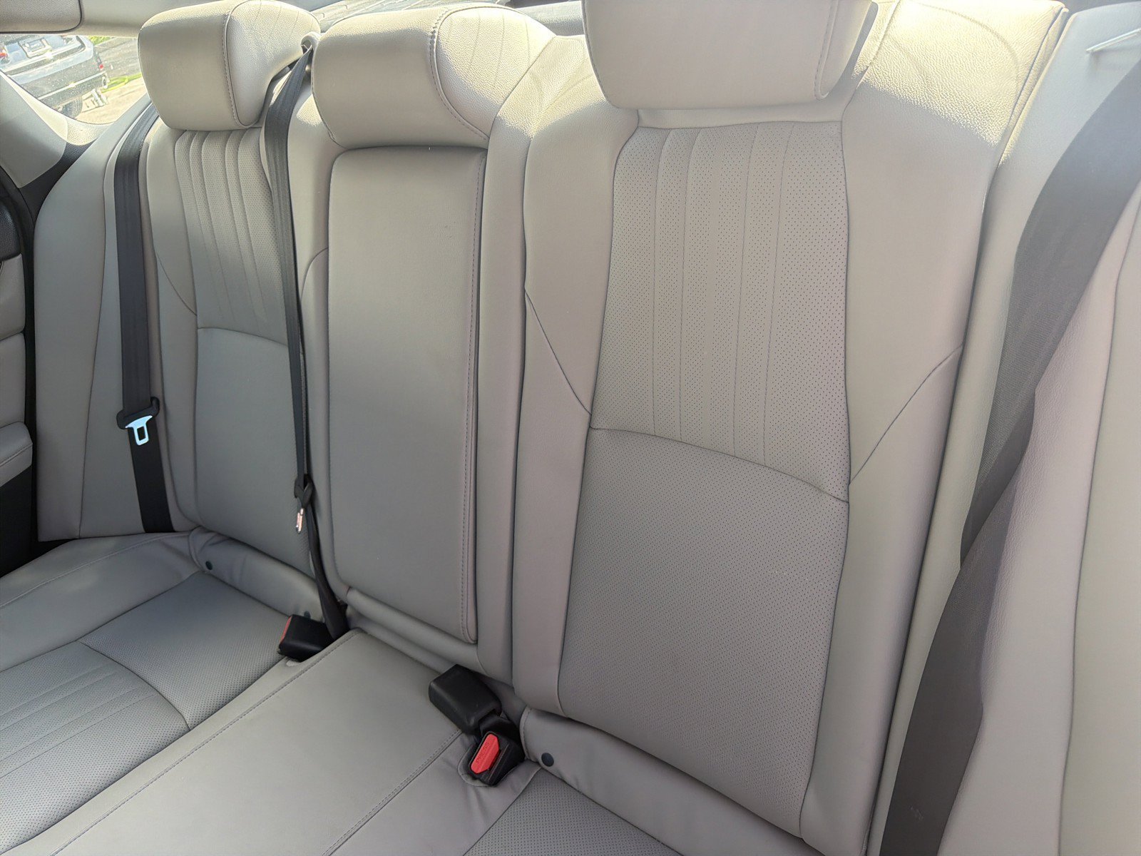 Used 2018 Honda Accord EX-L image 18
