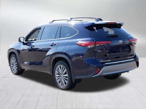 Used 2020 Toyota Highlander Platinum image 5