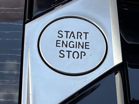 Used 2025 BMW X6 M60i image 35