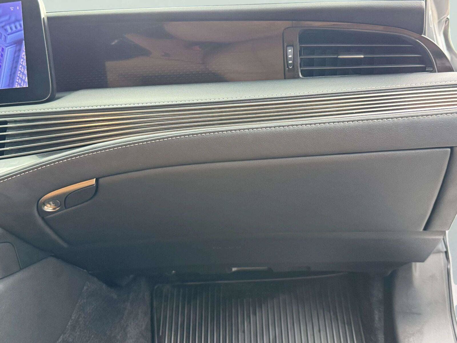 Used 2023 Lexus LS 500 w/ Interior Upgrade Package RWD image 44