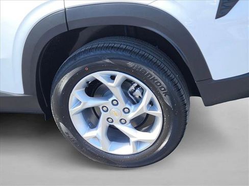 New 2026 Chevrolet Trax LS w/ LS Convenience Package image 10