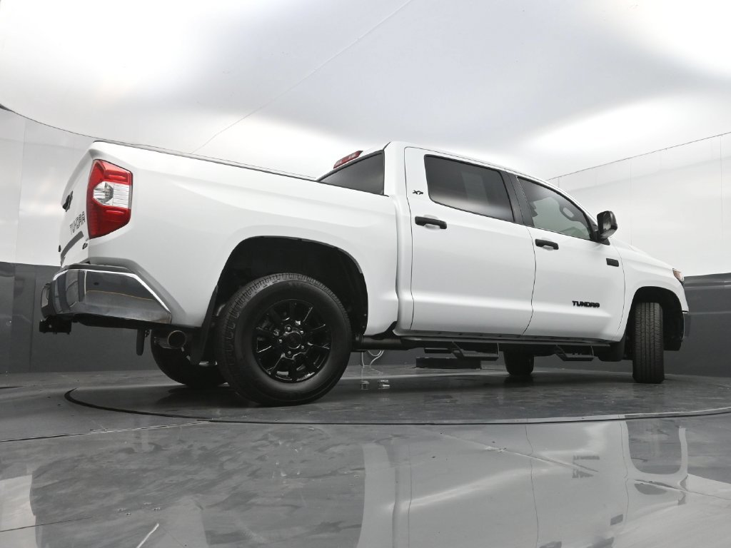 Used 2020 Toyota Tundra SR5 w/ SR5 Leather Package AWD/4WD image 28