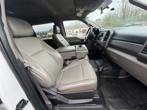 Used 2019 Ford F350 XL w/ Power Equipment Group image 8