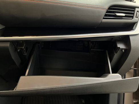 Used 2025 Nissan Rogue SV image 26