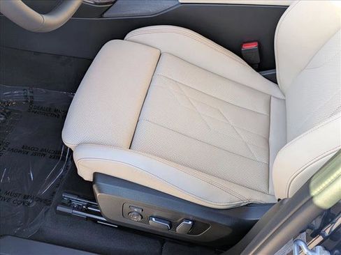 New 2026 BMW X3 xDrive30 w/ Convenience Package image 4