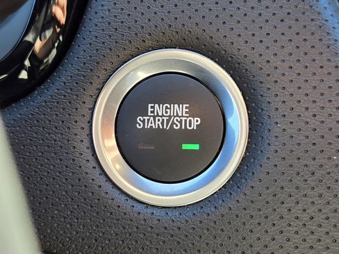 Certified 2025 Cadillac XT5 Premium Luxury image 20