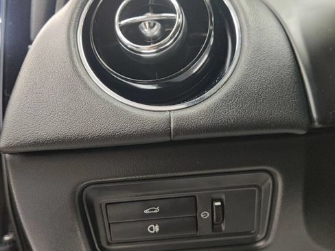 Used 2016 Jaguar XJ AWD/4WD image 45