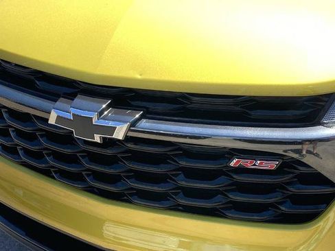 Used 2024 Chevrolet Trax RS w/ Sunroof Package FWD image 26