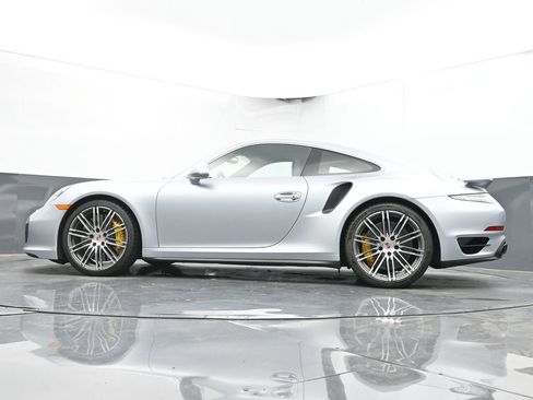Used 2014 Porsche 911 Turbo S w/ Light Design Package image 42